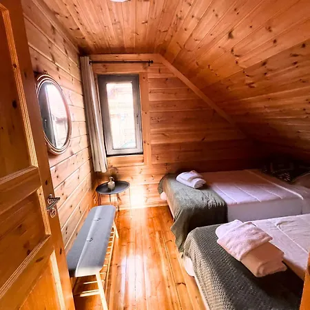 O Refugio 2 Dağ evi Penhas da Saúde