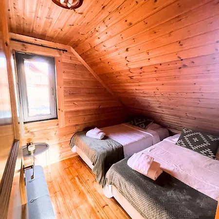 O Refugio 2 Dağ evi Penhas da Saúde